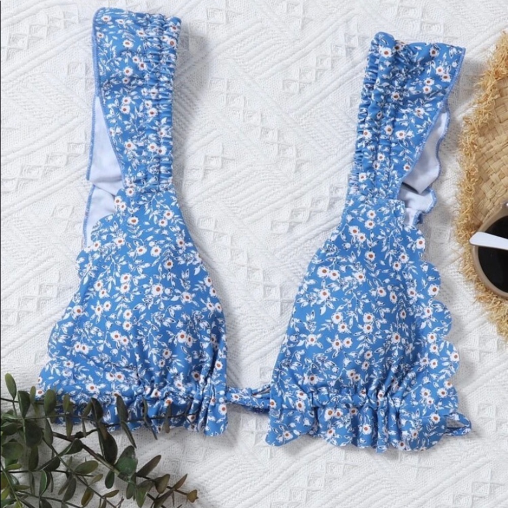 Blue floral bikini top